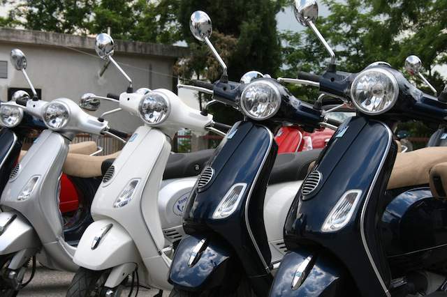 Vespa Tour in De Marken