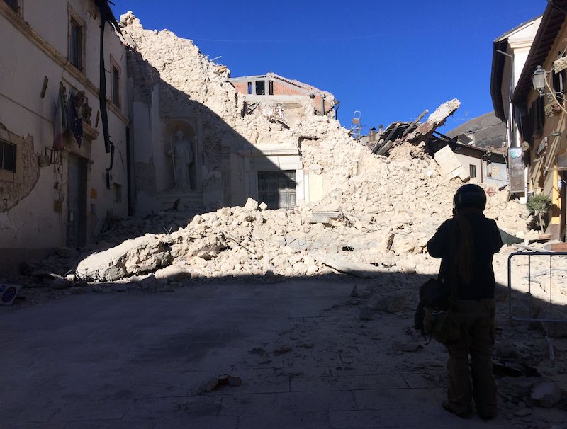 norcia-ingestorte-kerk-madonna-addolorata-na-aardbevingen-italie-foto-rop-zoutberg