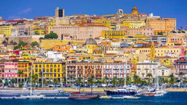 De haven van Cagliari op Sardinië