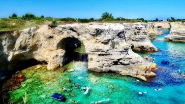 Torre Sant'Andrea - een van de mooiste stranden van Apulië-Puglia