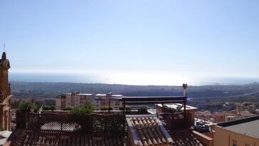 uitzicht vanaf Agrigento op zee