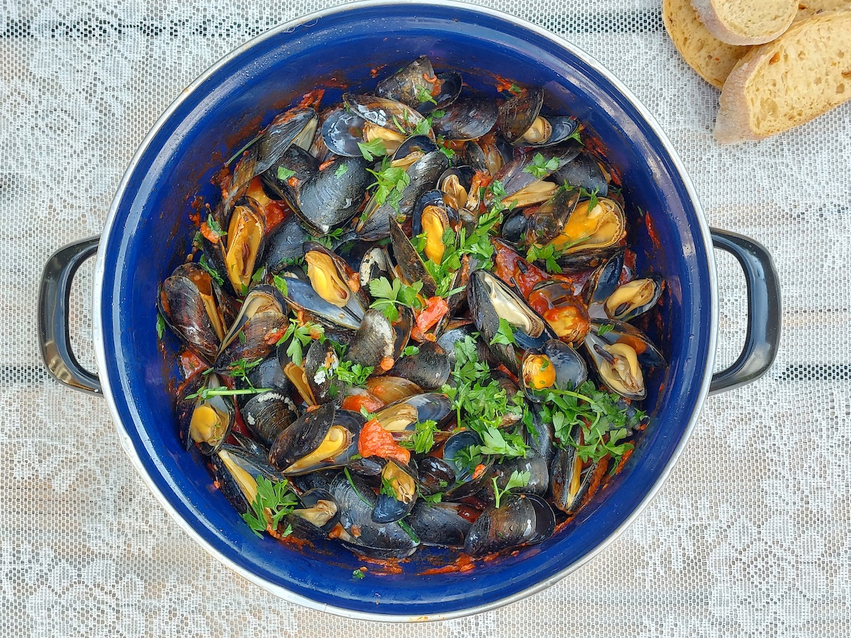 Pugliese style mussels