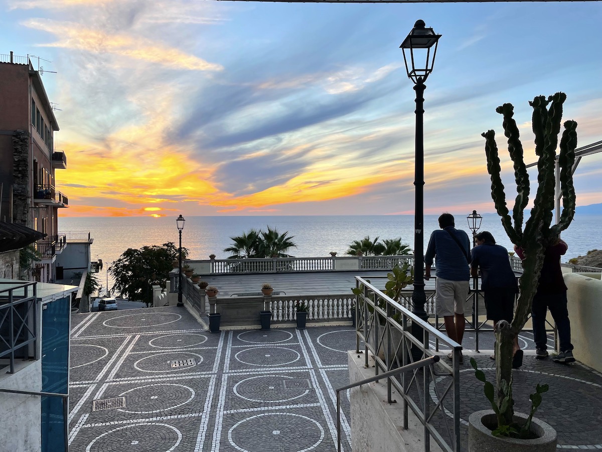 Zonsondergang bij de Calabrese kust - Riviera dei Cedri