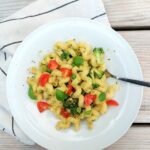 Cavatappi met pesto en groente