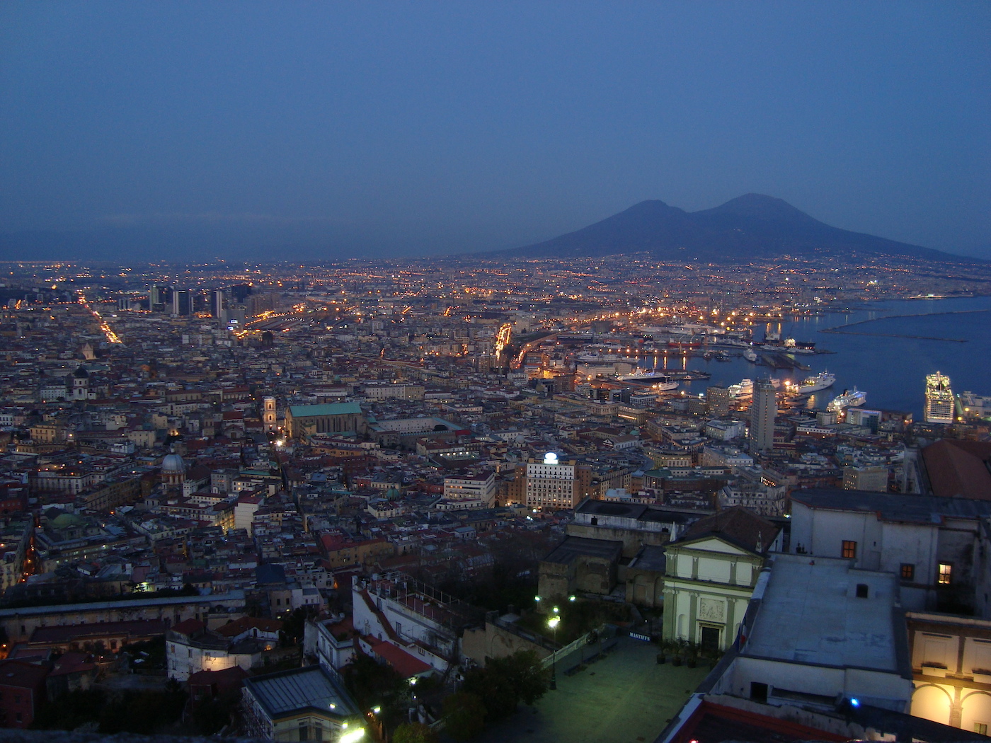 Naples sightseeing tips