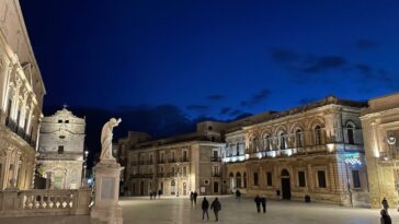 Syracuse tips bezienswaardigheden - Piazza Duomo