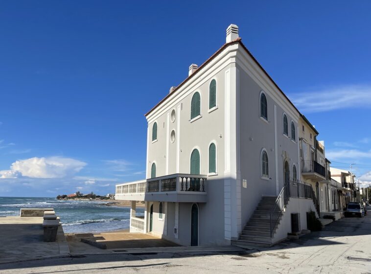 De woning van Montalbano in het fictieve Vigata, in werkelijkheid Punta Secca