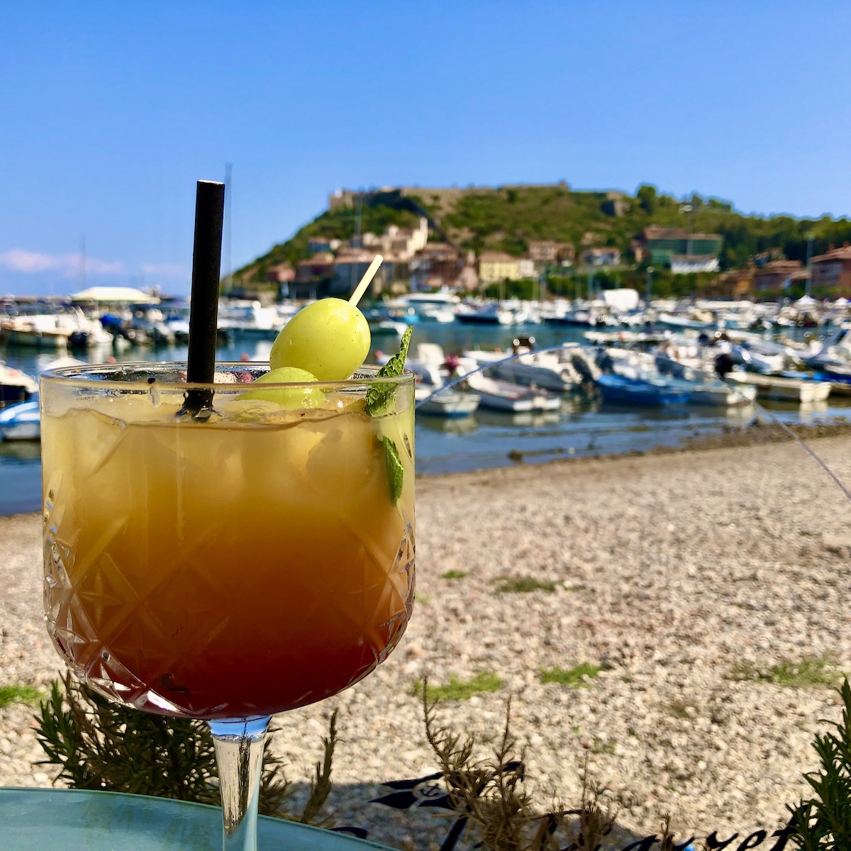 Porto Ercole aan de kust van Toscane