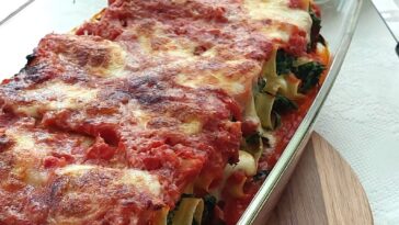 Cannelloni met spinazie en ricotta is een populaire ovenschotel