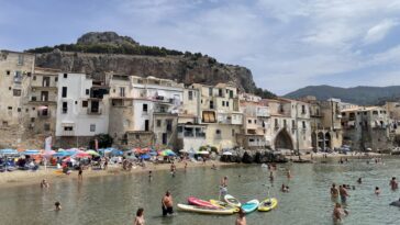 In Cefalù geniet je van de langste zomerseizoenen van heel Italië