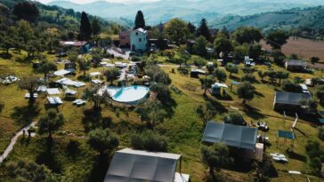 Camping44: mooi gelegen tussen strand en bergen in De Marken