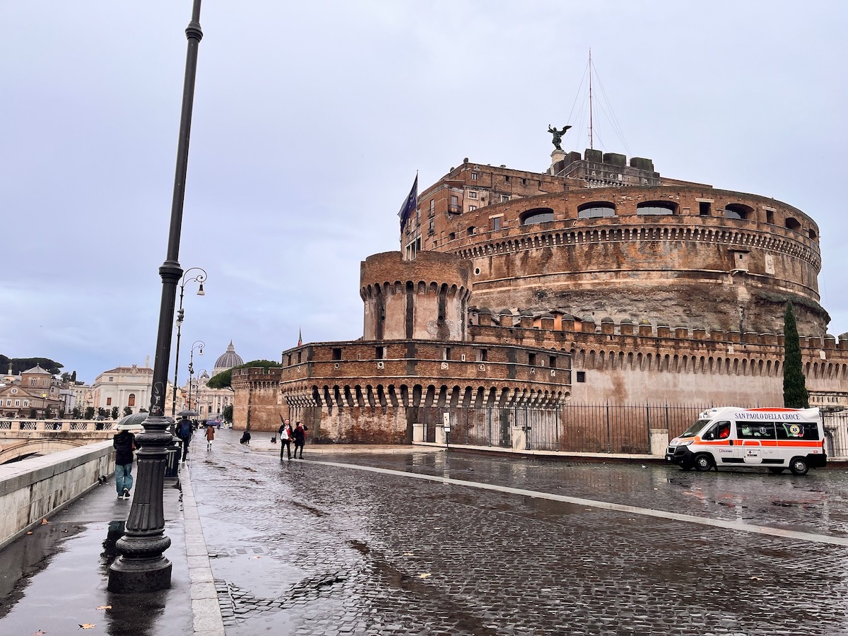 De Engelenburcht in Rome in de regen