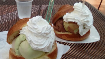 broodje ijs met slagroom